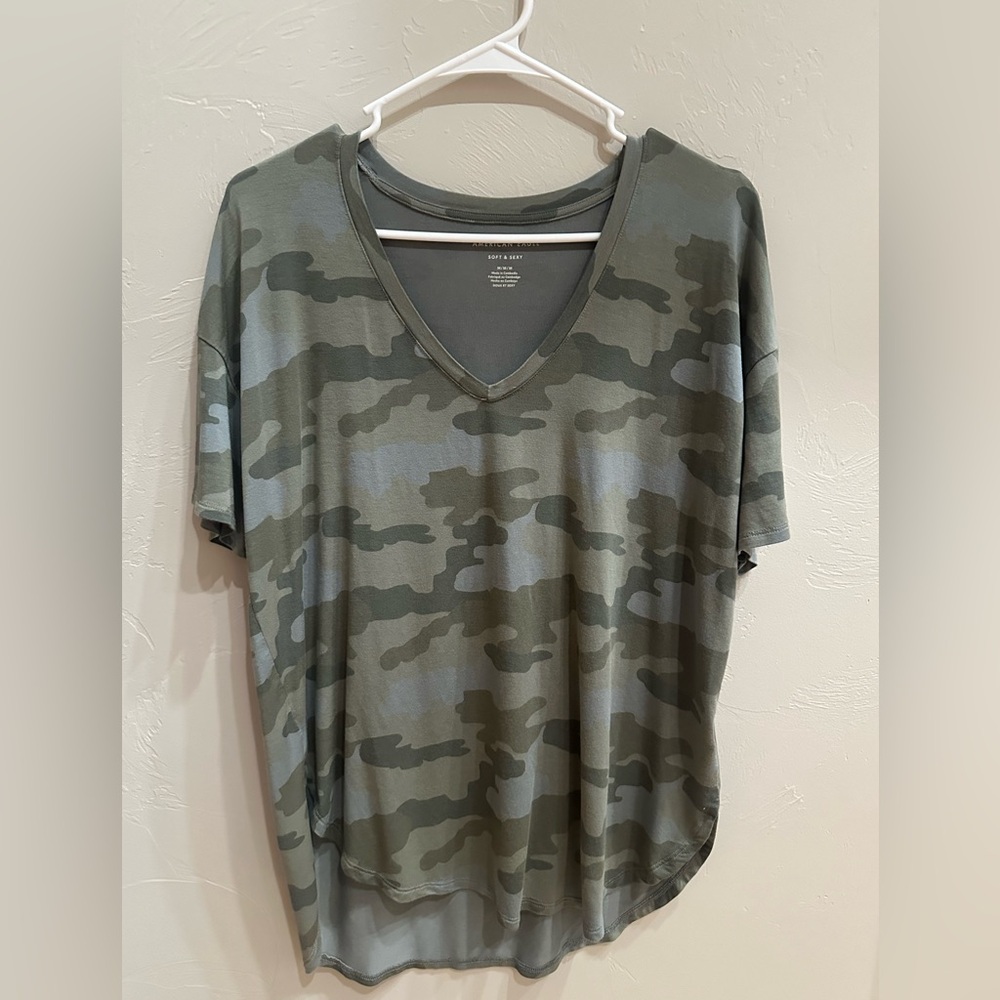 American Eagle Camo T Shirt